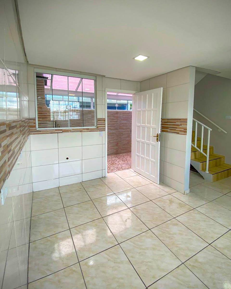 Sobrado Reformado com 3 Quartos e Espaço Gourmet no Nações em ...