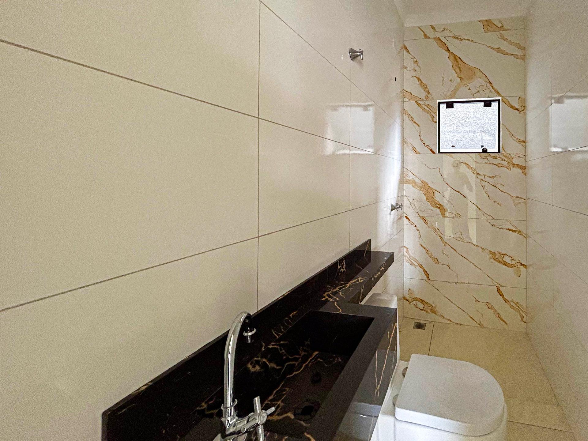 Sobrado 3 quartos com suite no Centro de Fazenda Rio Grande