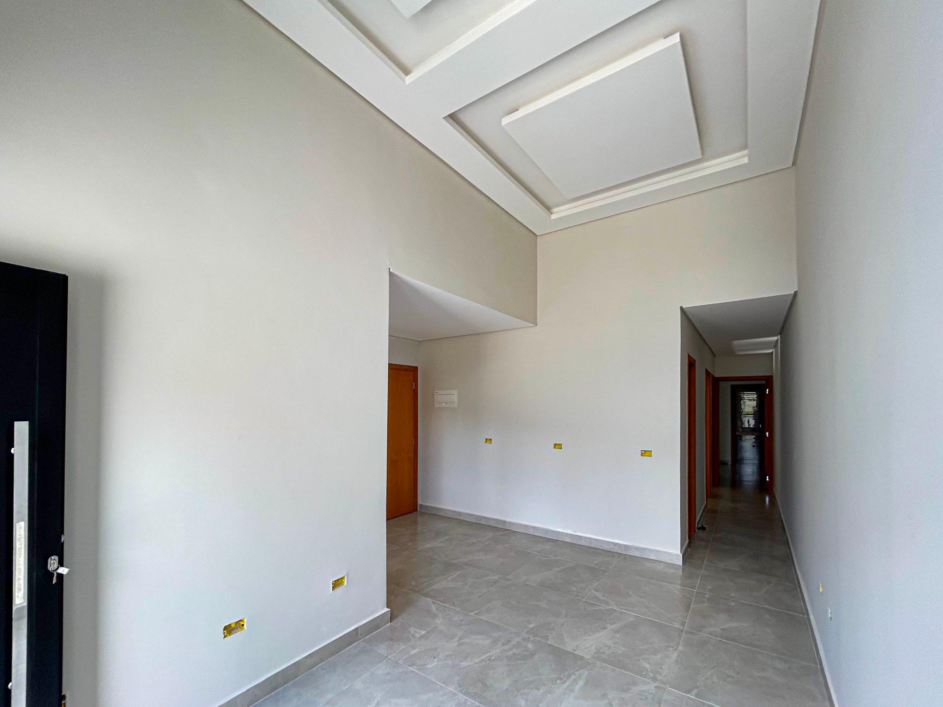 Casa 3 Quartos com Suíte, Área Gourmet e Pé Direito Alto - Faz...