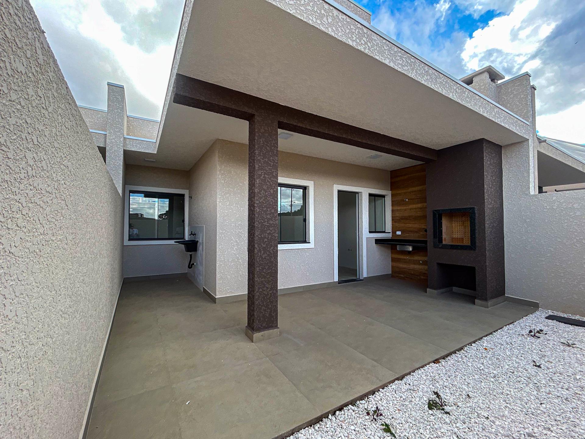 Casa 3 Quartos com Suíte e Área Gourmet no Bairro Eucaliptos