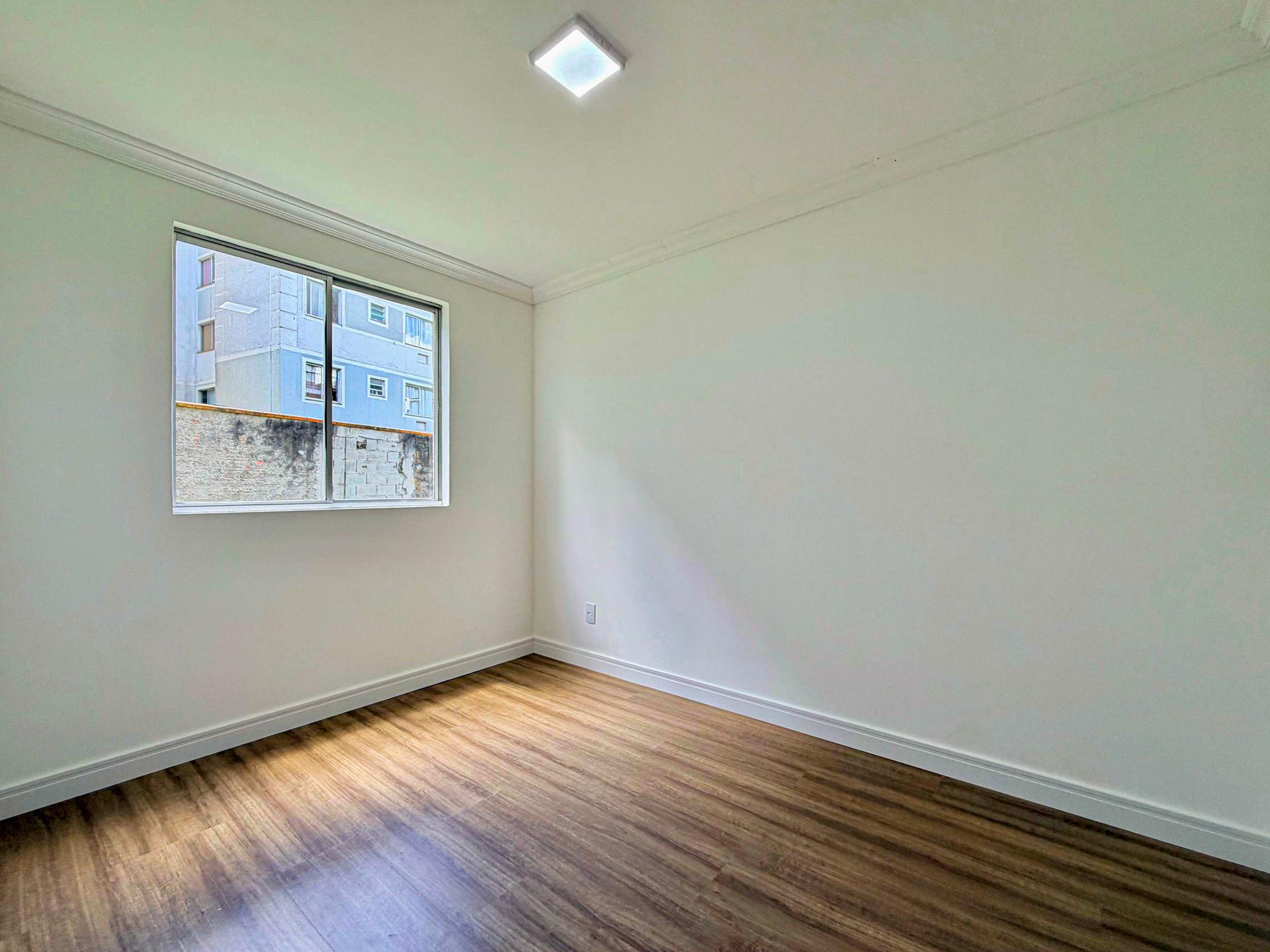 Apartamento Térreo com 2 Quartos e Vaga Demarcada em fazanda r...