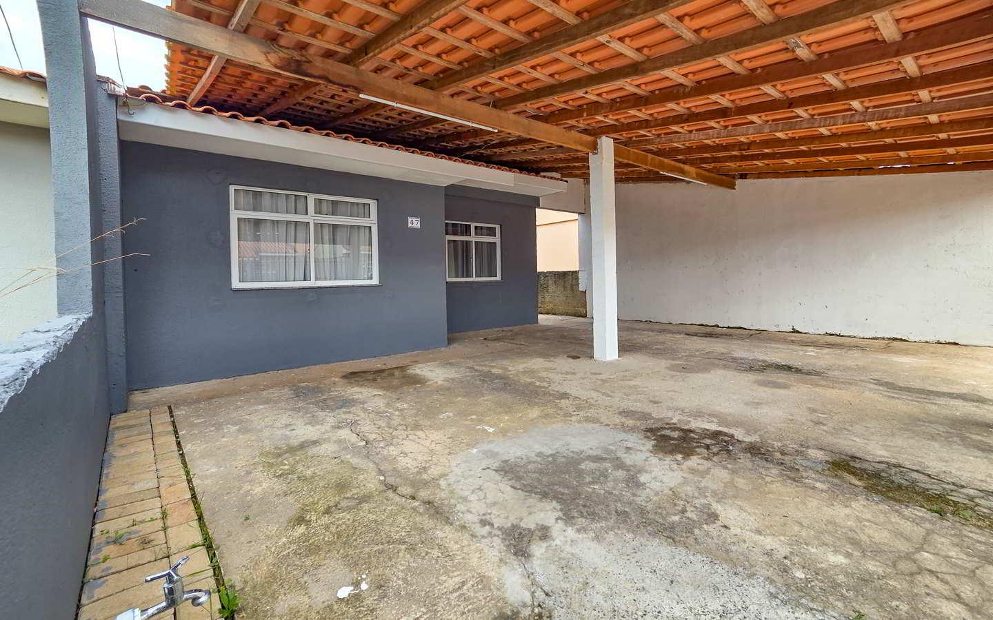 Casa em Condomínio com 2 Quartos e Amplo Terreno  Fazenda Rio...