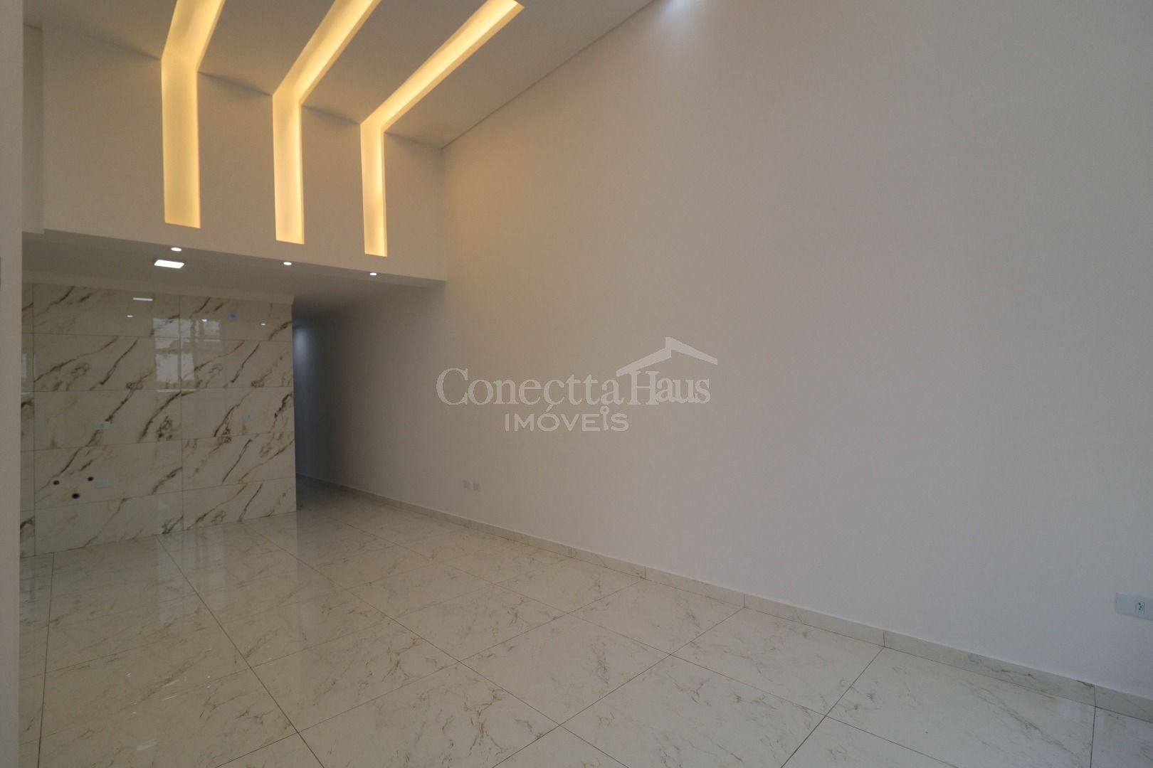 Casa 3 Quartos em Fazenda Rio Grande  Pé Direito Alto, Edícula...