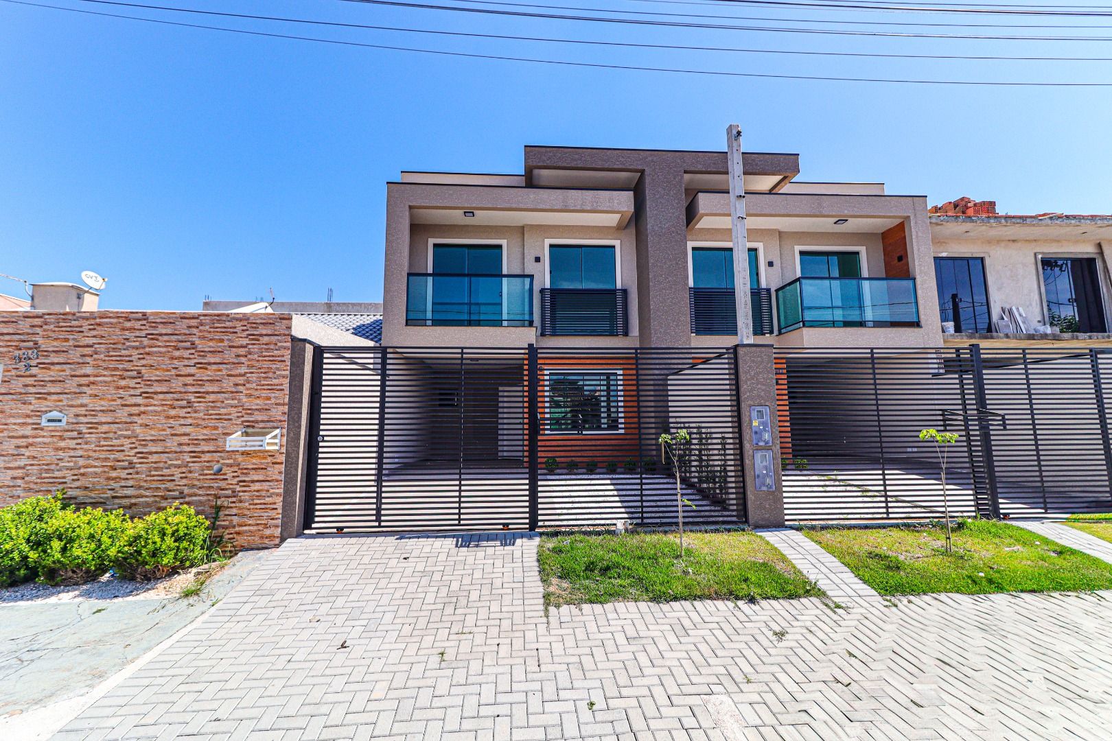 Sobrado de Alto Padrão com 3 Quartos no Greenfield - Fazenda R...