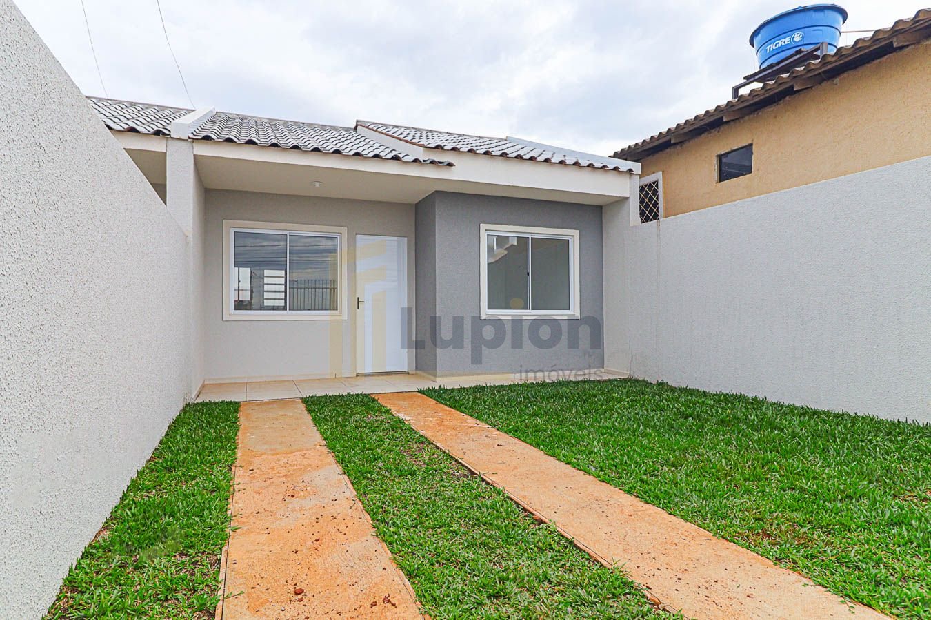 Casa com 2 dormitórios à venda - Estados - Fazenda Rio Grande PR