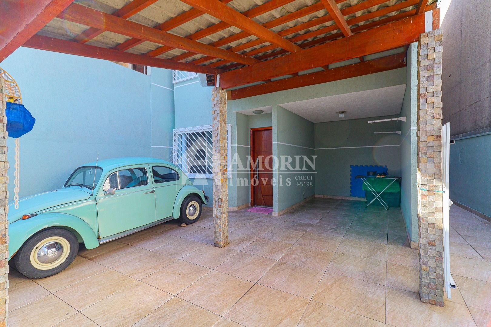 Sobrado com 3 dormitórios à venda - Gralha Azul - Fazenda Rio ...