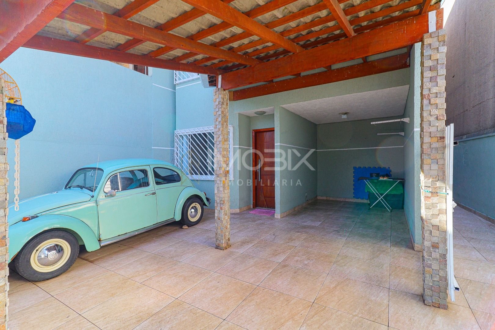 Sobrado com 3 dormitórios à venda - Gralha Azul - Fazenda Rio ...
