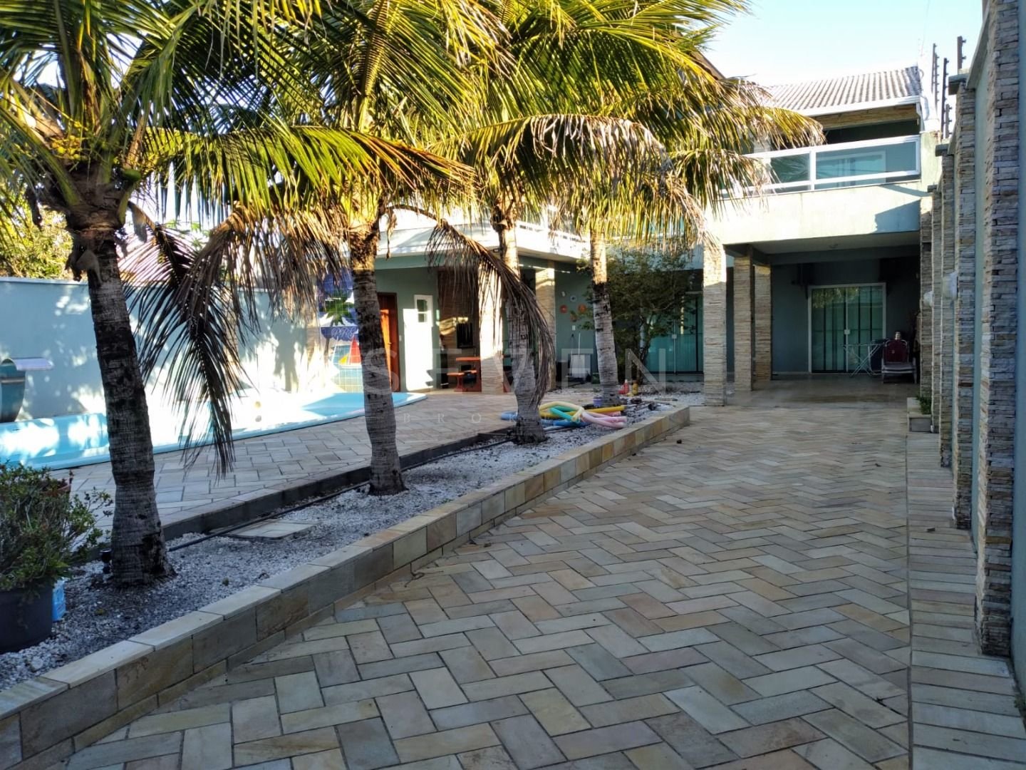 Casa com 4 dormitórios à venda, 235 m  por R  800.000,00 - Cor...