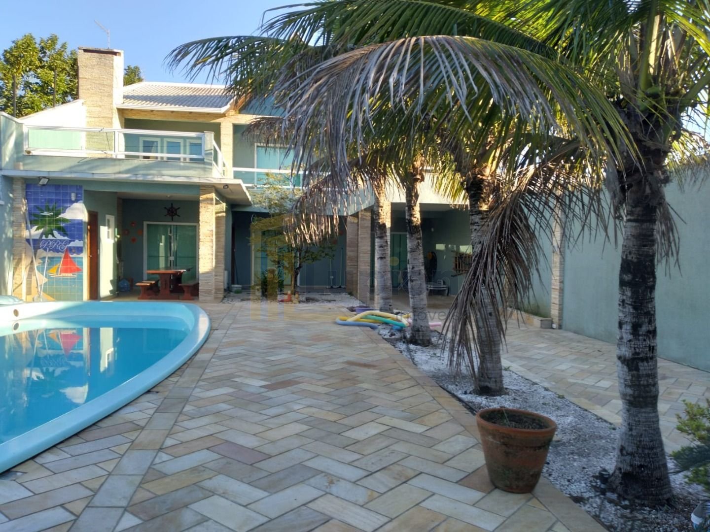 Casa com 4 dormitórios à venda, 235 m  por R  800.000,00 - Cor...