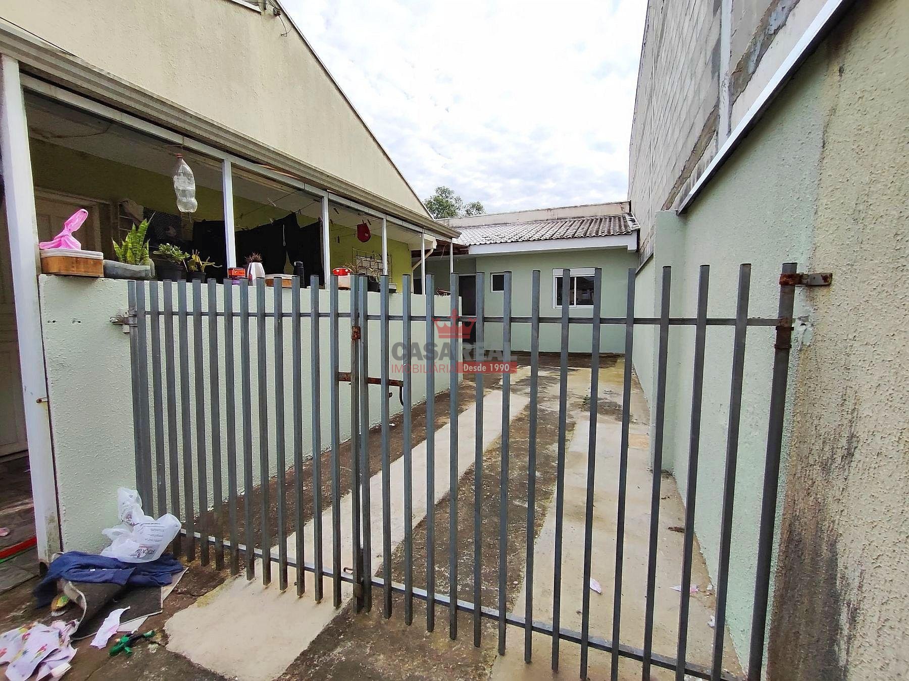 Casa à venda com 2 quartos, 57m² - Foto 2