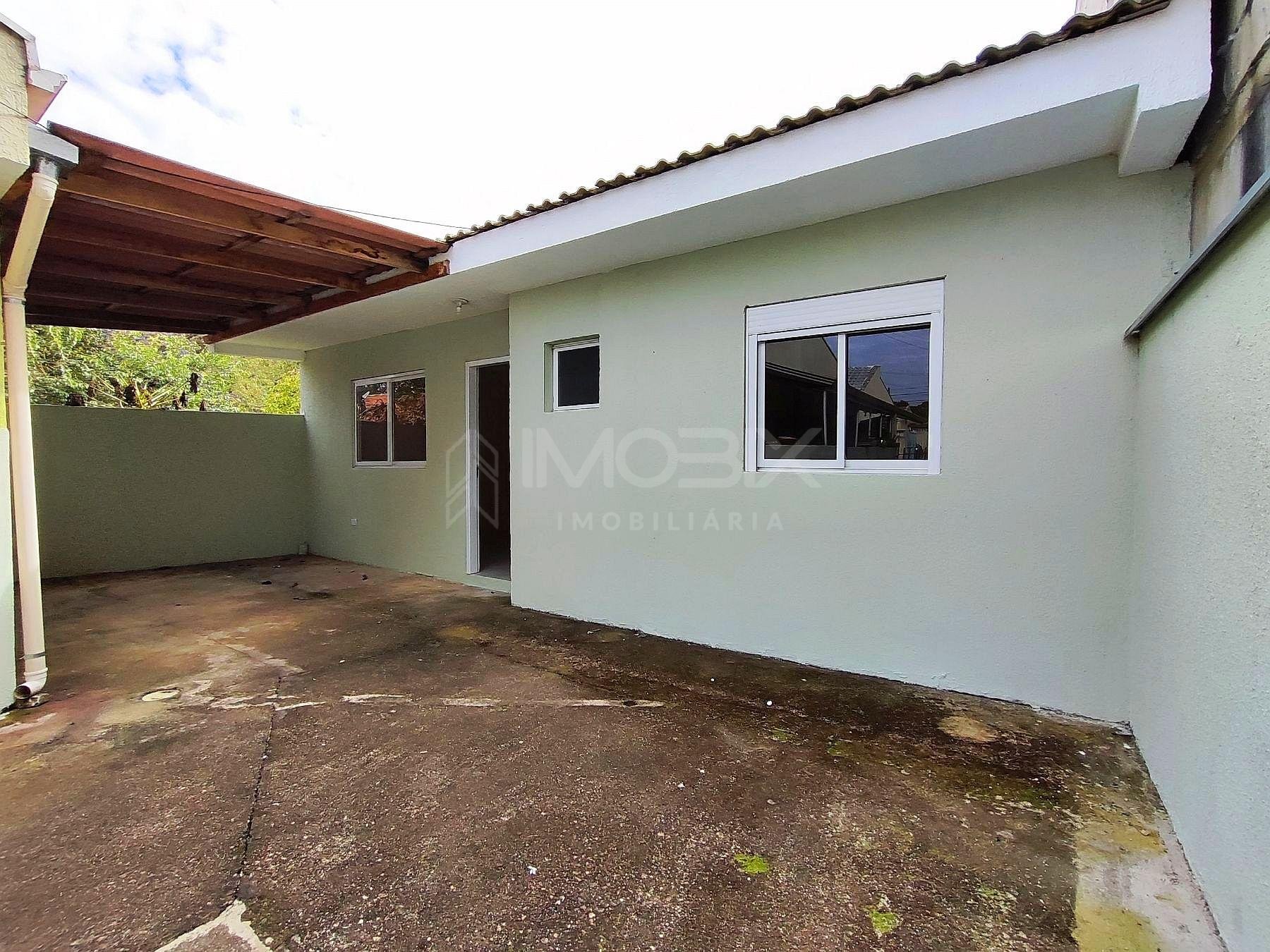Casa em Araucária - 2 Dormitórios - Laje - Rua Sem Saída - Ace...