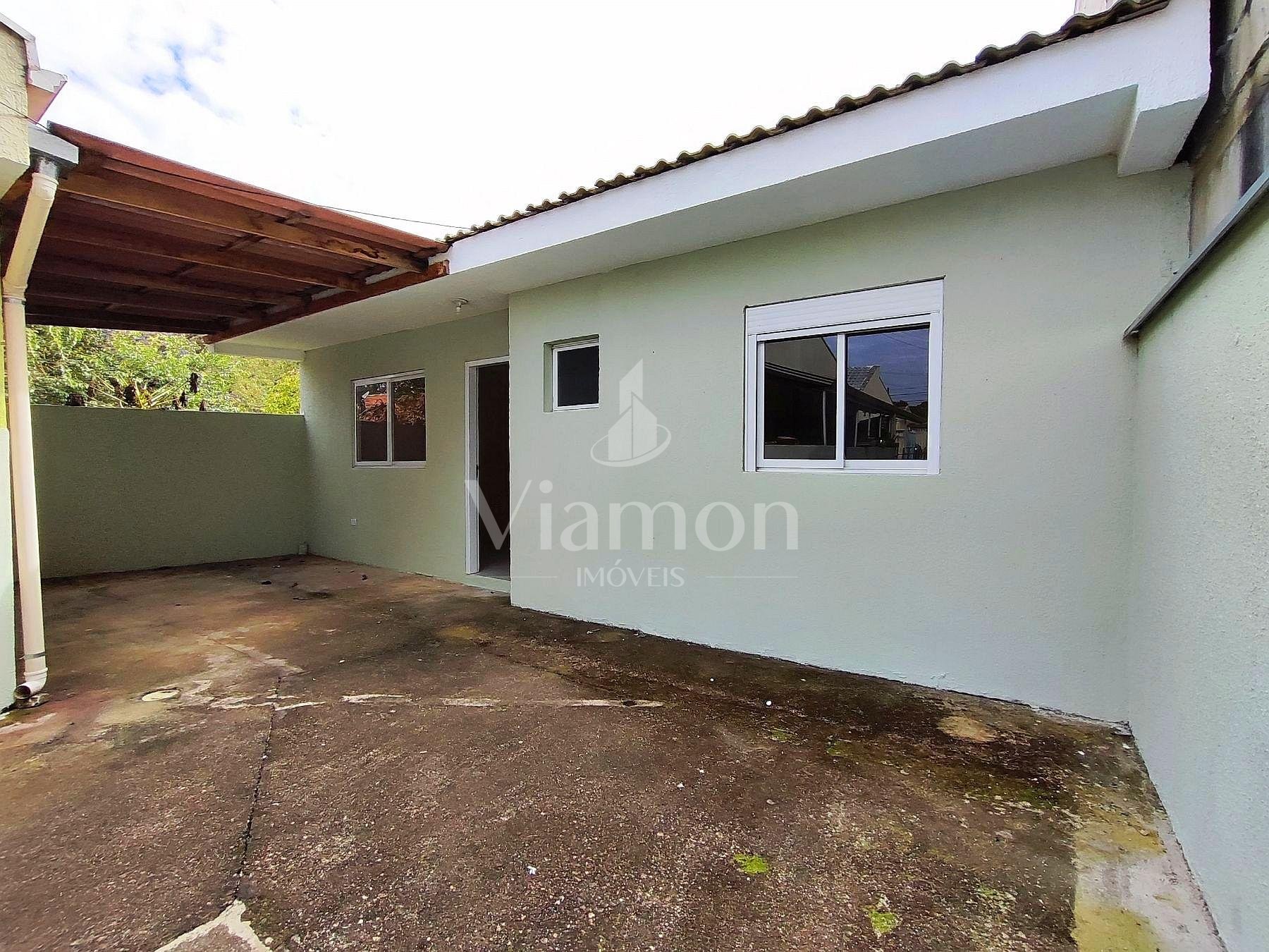 Casa em Araucária - 2 Dormitórios - Laje - Rua Sem Saída - Ace...
