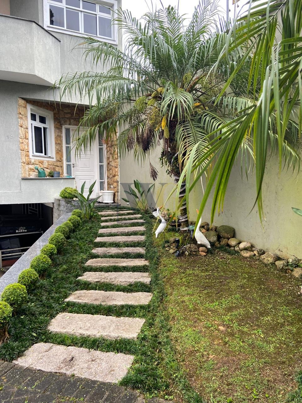 Casa de Condomínio Fechado à Venda no Xaxim.