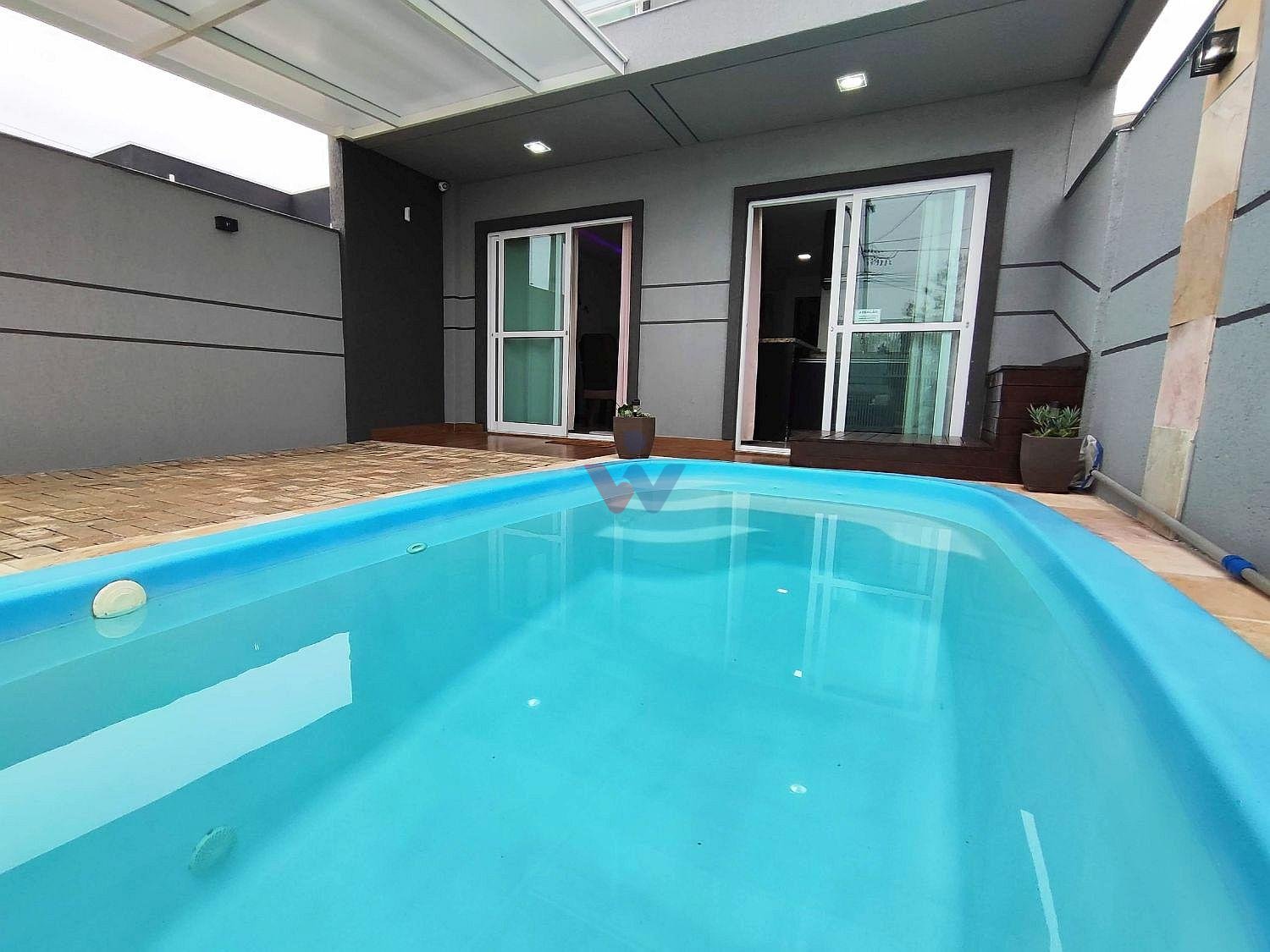 Casa Sobrado à venda em Coroados - Guaratuba PR - 200m do Mar 