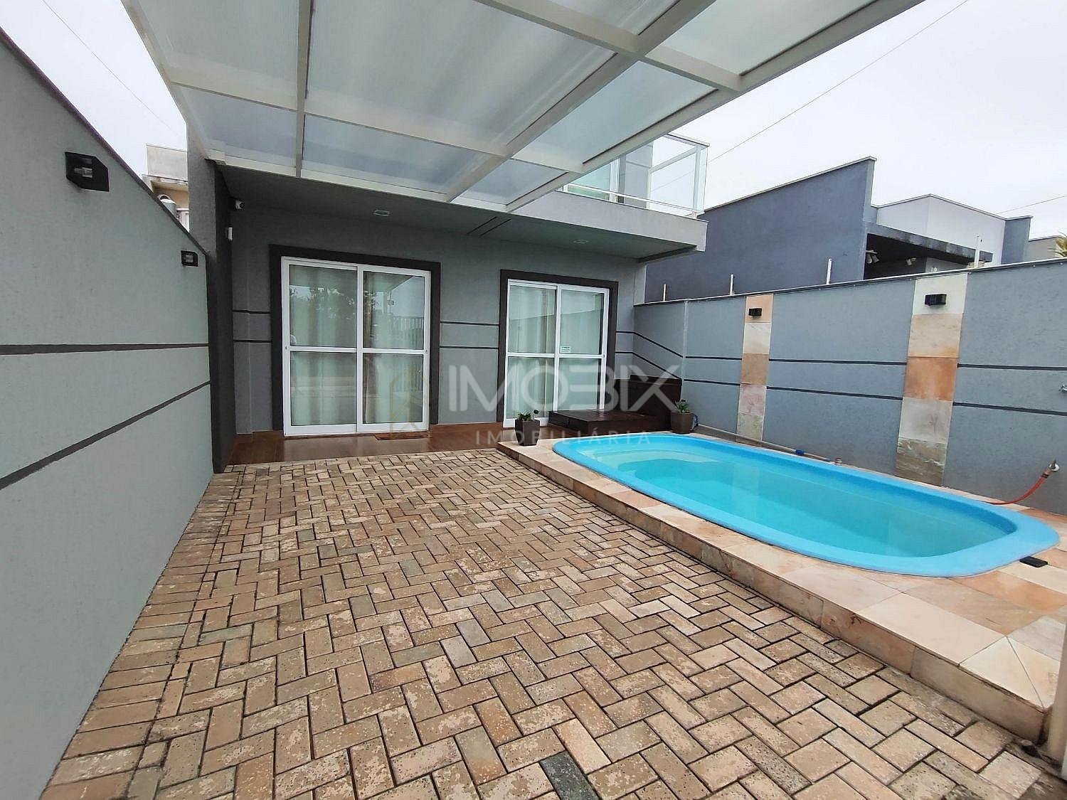 Casa Sobrado à venda em Coroados - Guaratuba PR - 200m do Mar 