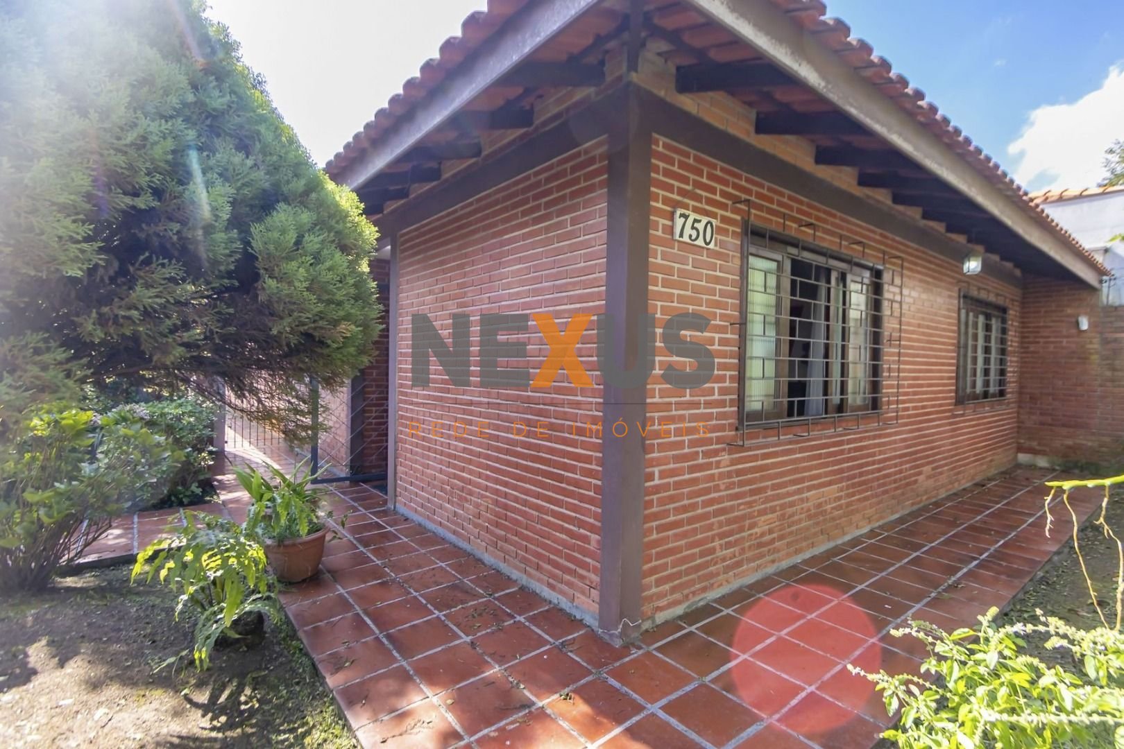 Casa Térrea Ótima Localização - Veja Fotos 