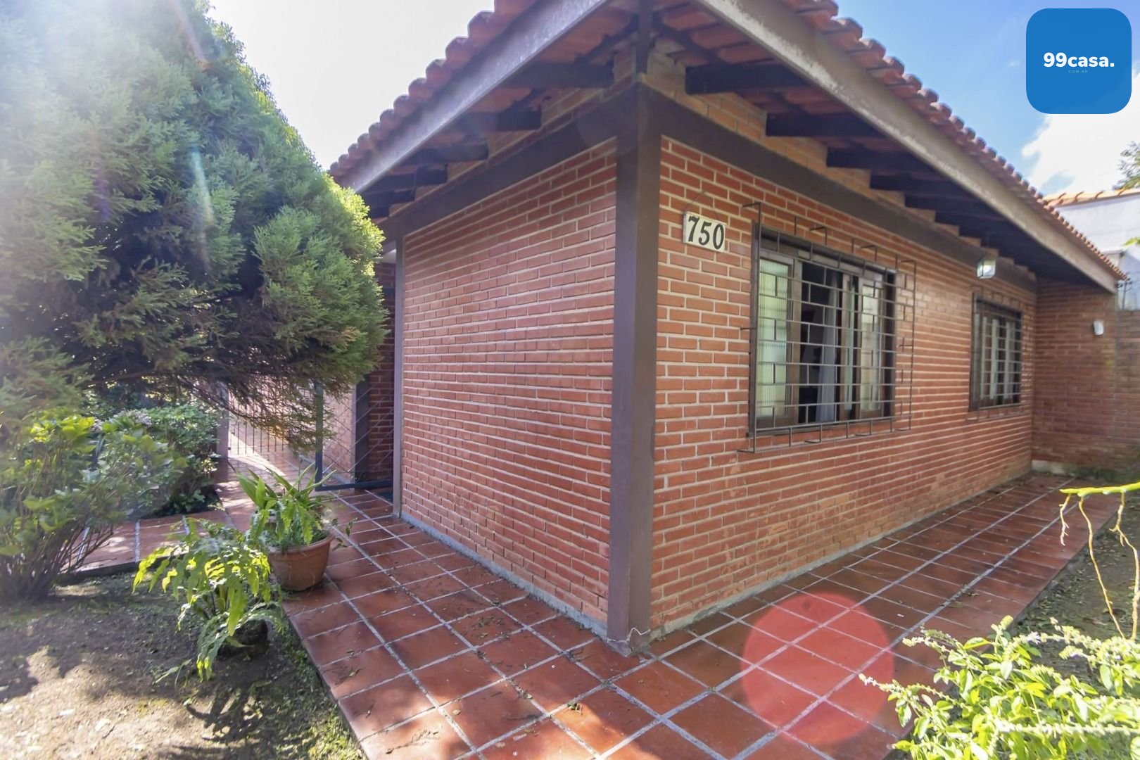 Casa Térrea Ótima Localização - Veja Fotos 