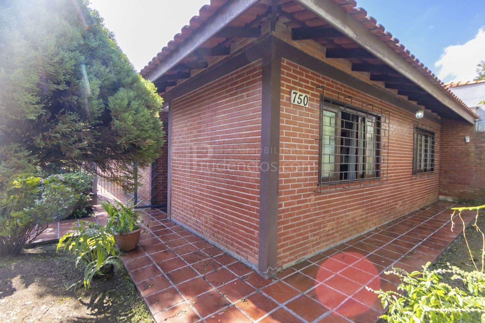 Casa Térrea Ótima Localização - Veja Fotos 