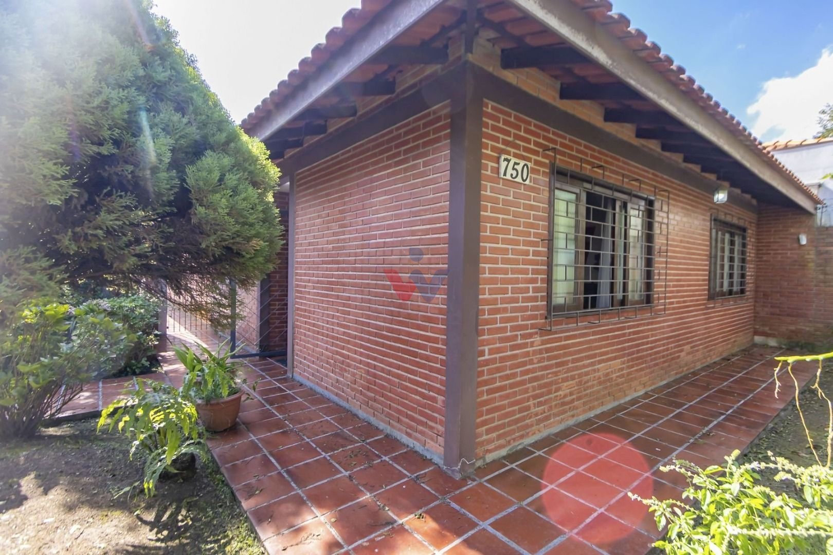 Casa Térrea Ótima Localização - Veja Fotos 