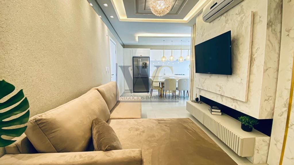Apartamento 2 Dormitórios  1 suíte  - Amplo Lazer a 300m da pr...