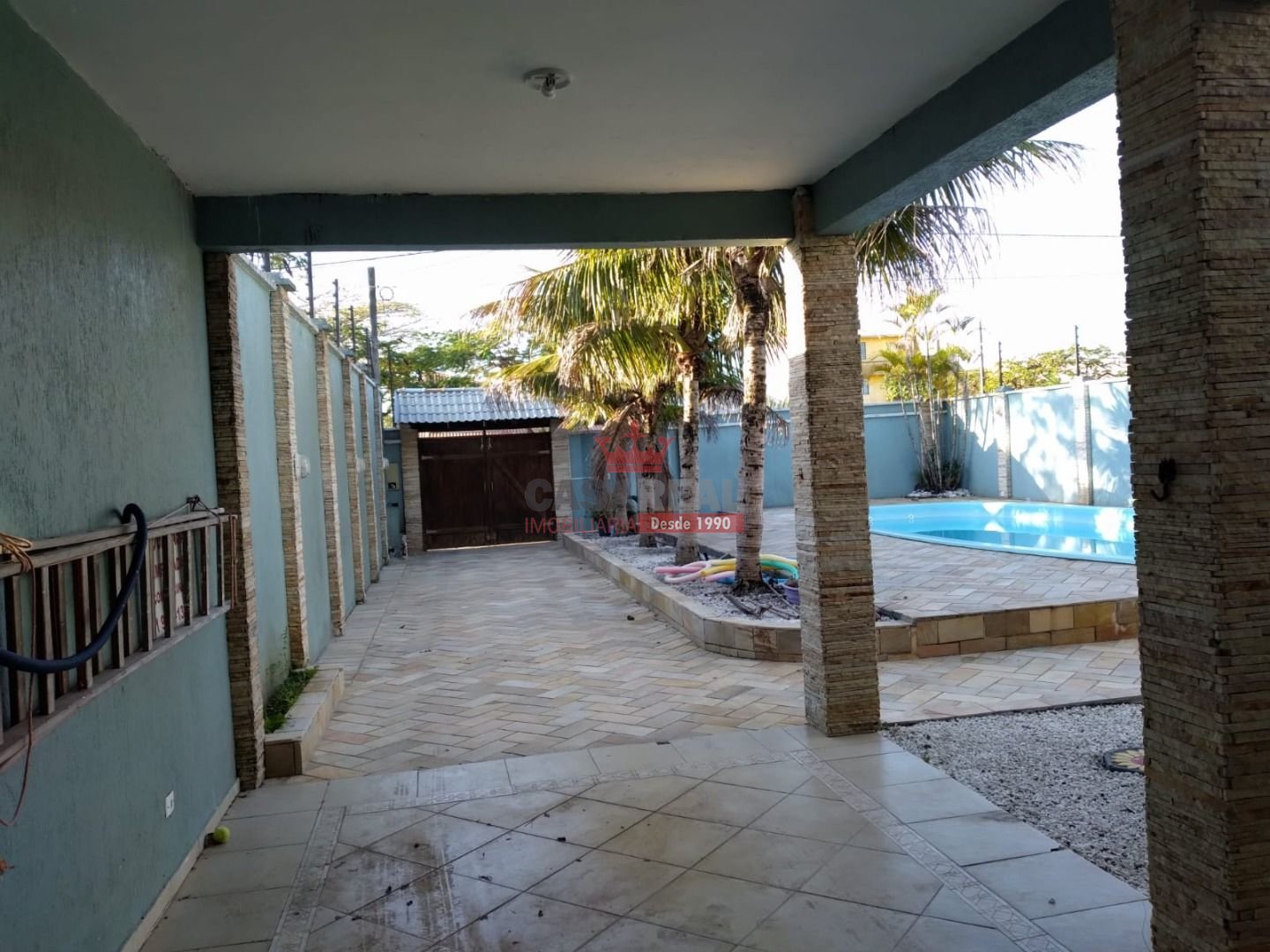 Casa à venda com 4 quartos, 235m² - Foto 3