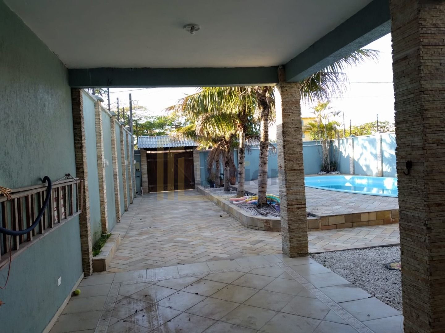 Casa com 4 dormitórios à venda, 235 m  por R  800.000,00 - Cor...