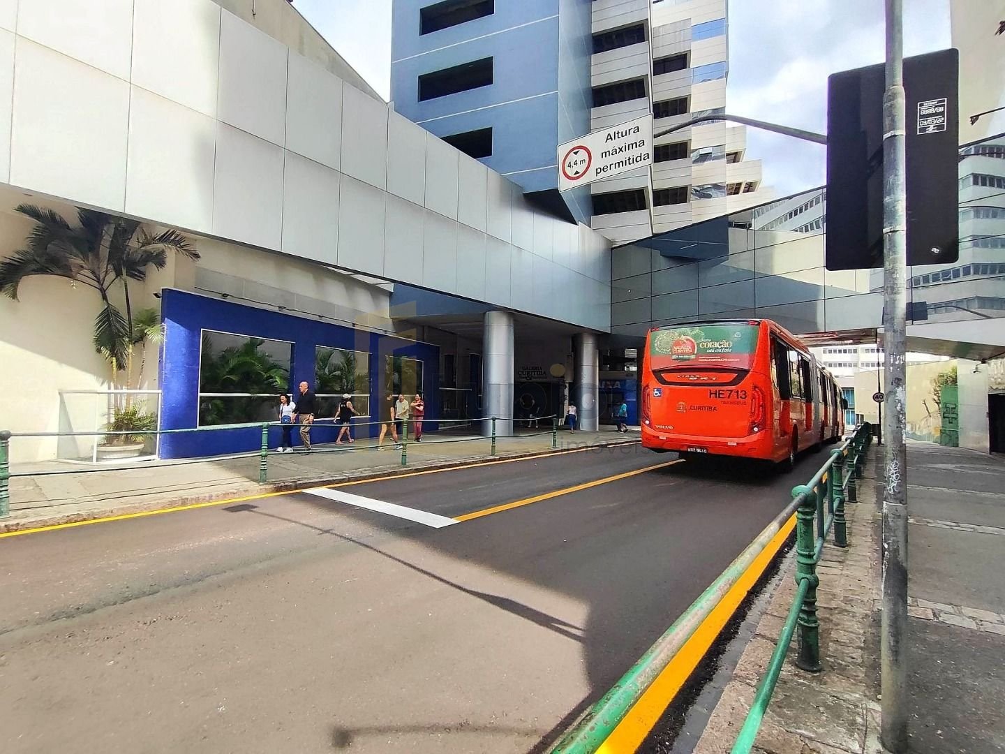 CWB Park Business - 10  Andar - Desocupado  Veja Fotos 