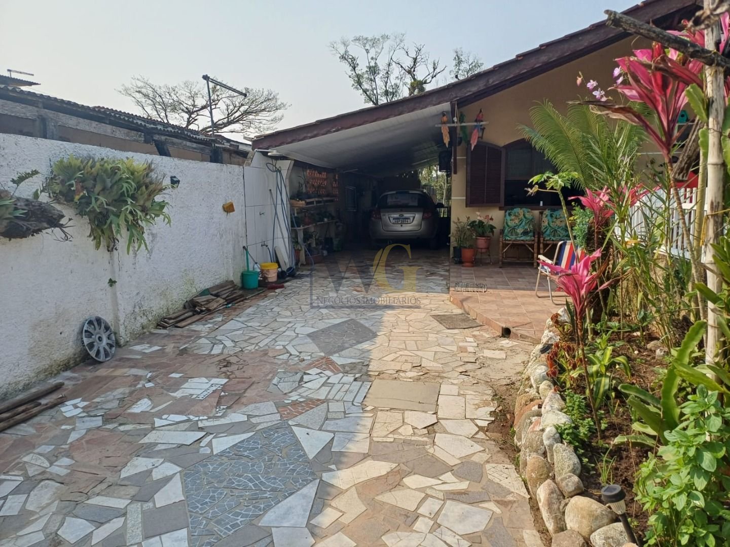 Casa com 4 dormitórios à venda, 130 m  por R  400.000,00 - Ner...