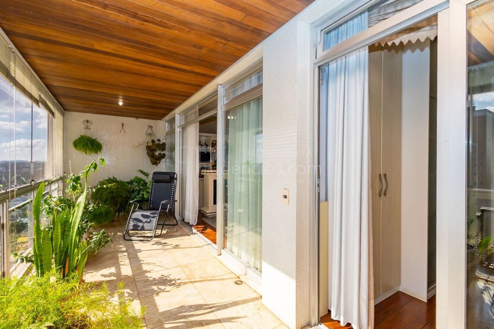 Amplo Apartamento 1 Por Andar - 19  c  Linda Vista  Veja Fotos 