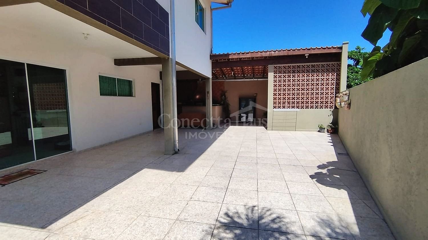 Casa 04 Dormitórios 150m do mar - Estuda Permuta Curitiba - Ve...