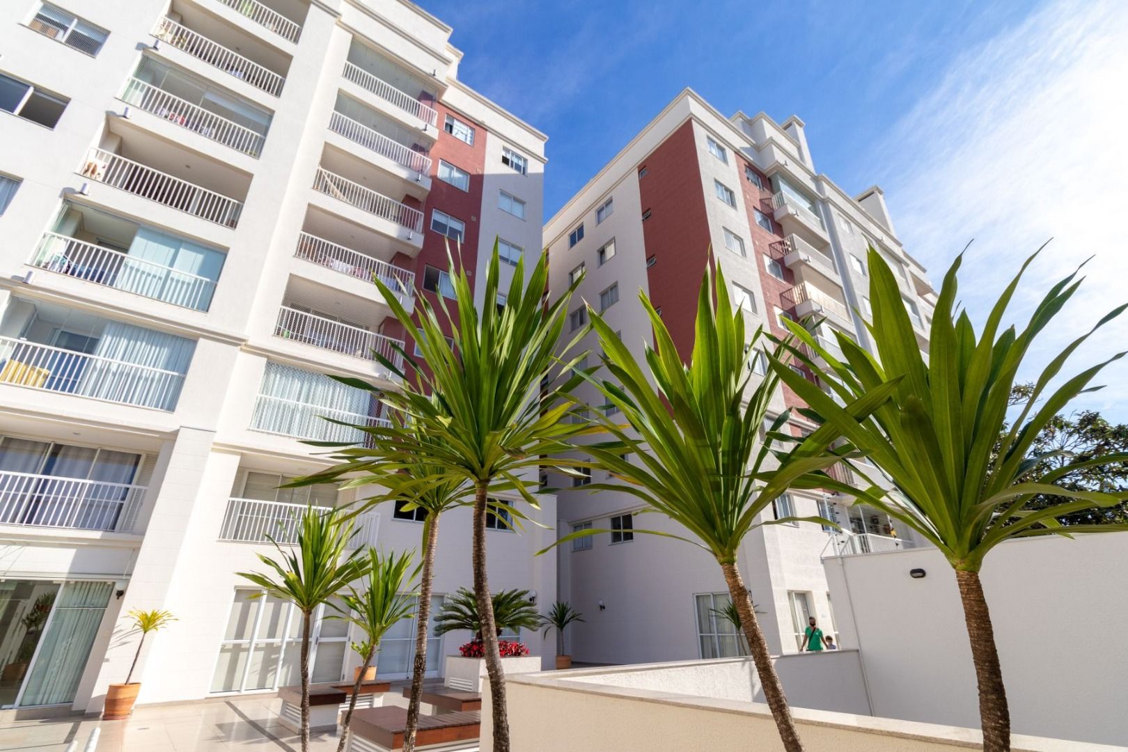 LeVille Izabel - Conforto e Localização Ao Seu Dispor  Veja Fotos 