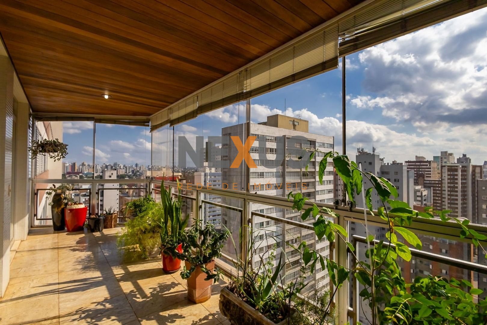 Amplo Apartamento 1 Por Andar - 19  c  Linda Vista  Veja Fotos 