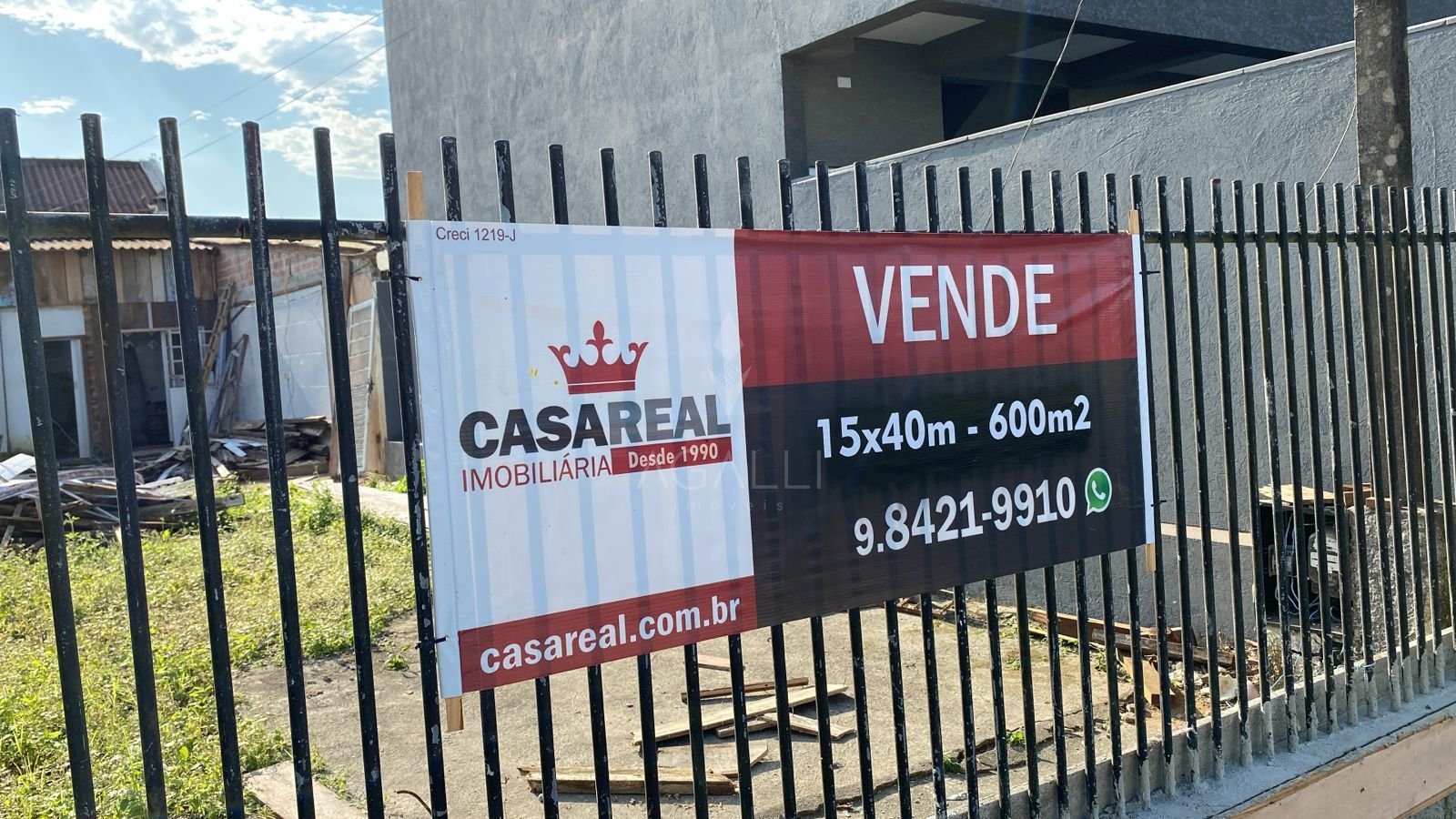 Oportunidade Única  Terreno Comercial de 15m x 40m no Centro d...