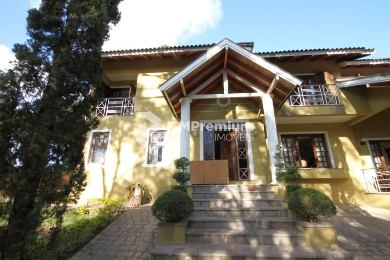 Ampla casa aprox. 400m  terreno 2.000m  - região tranquila e f...