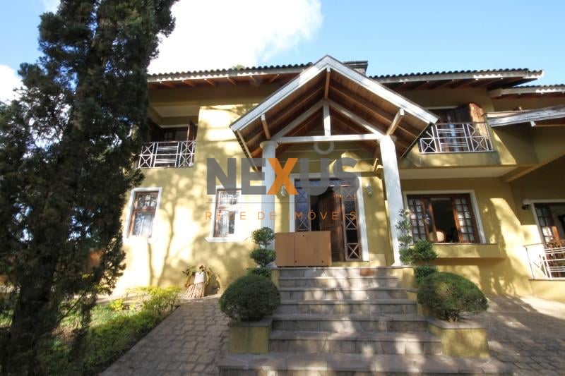 Ampla casa aprox. 400m  terreno 2.000m  - região tranquila e f...