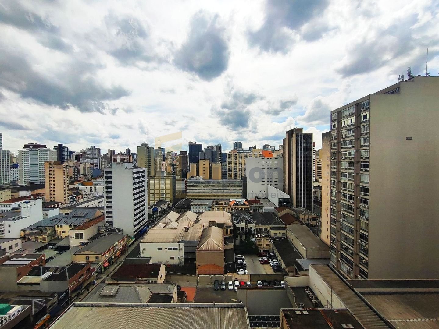 CWB Park Business - 10  Andar - Desocupado  Veja Fotos 