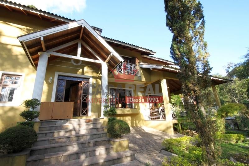 Casa à venda com 4 quartos, 400m² - Foto 1