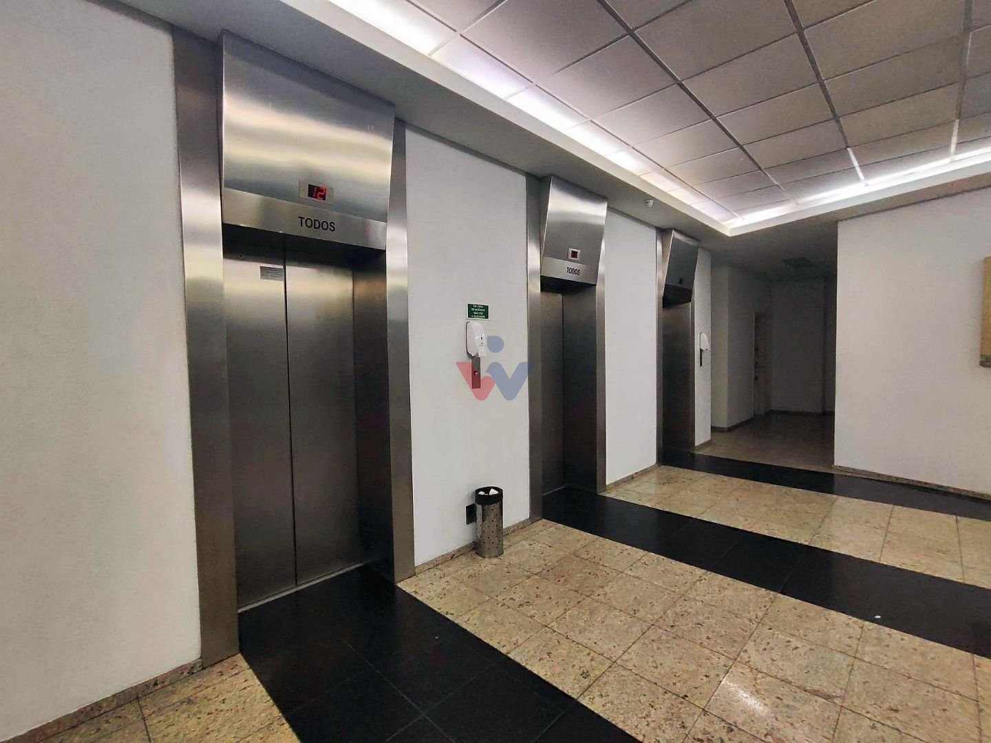 CWB Park Business - 10  Andar - Desocupado  Veja Fotos 