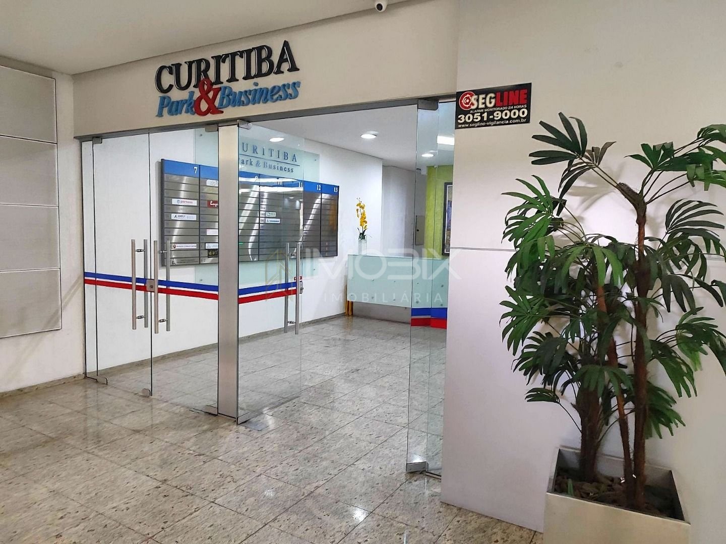 Box Garagem à venda por R  50.000 - Centro - Curitiba PR
