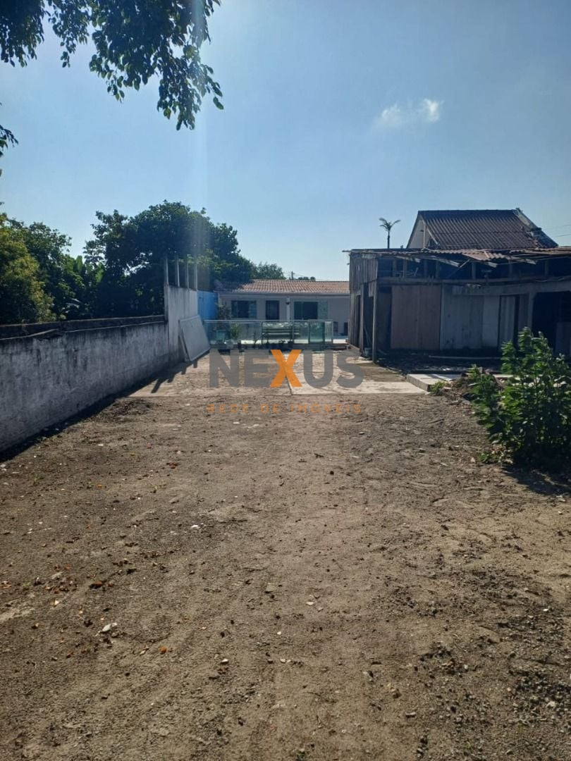 Oportunidade Única  Terreno Comercial de 15m x 40m no Centro d...
