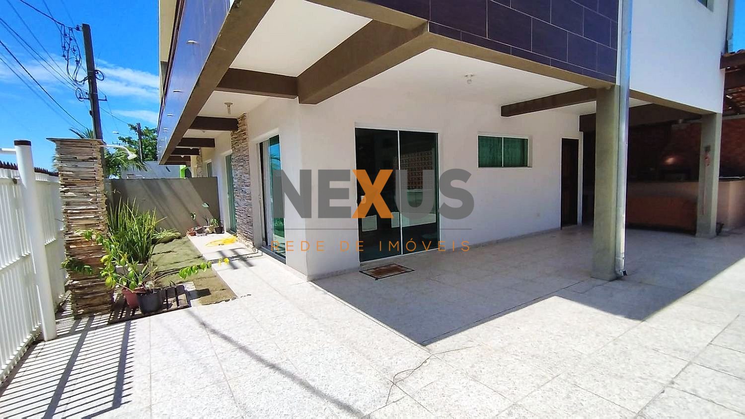 Casa 04 Dormitórios 150m do mar - Estuda Permuta Curitiba - Ve...