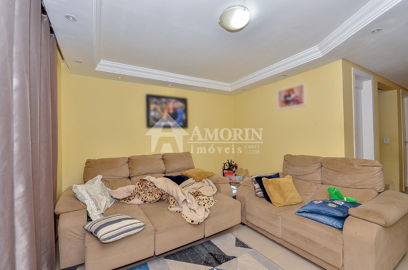Casa com 5 dormitórios à venda, 217 m  por R  630.000,00 - Lot...