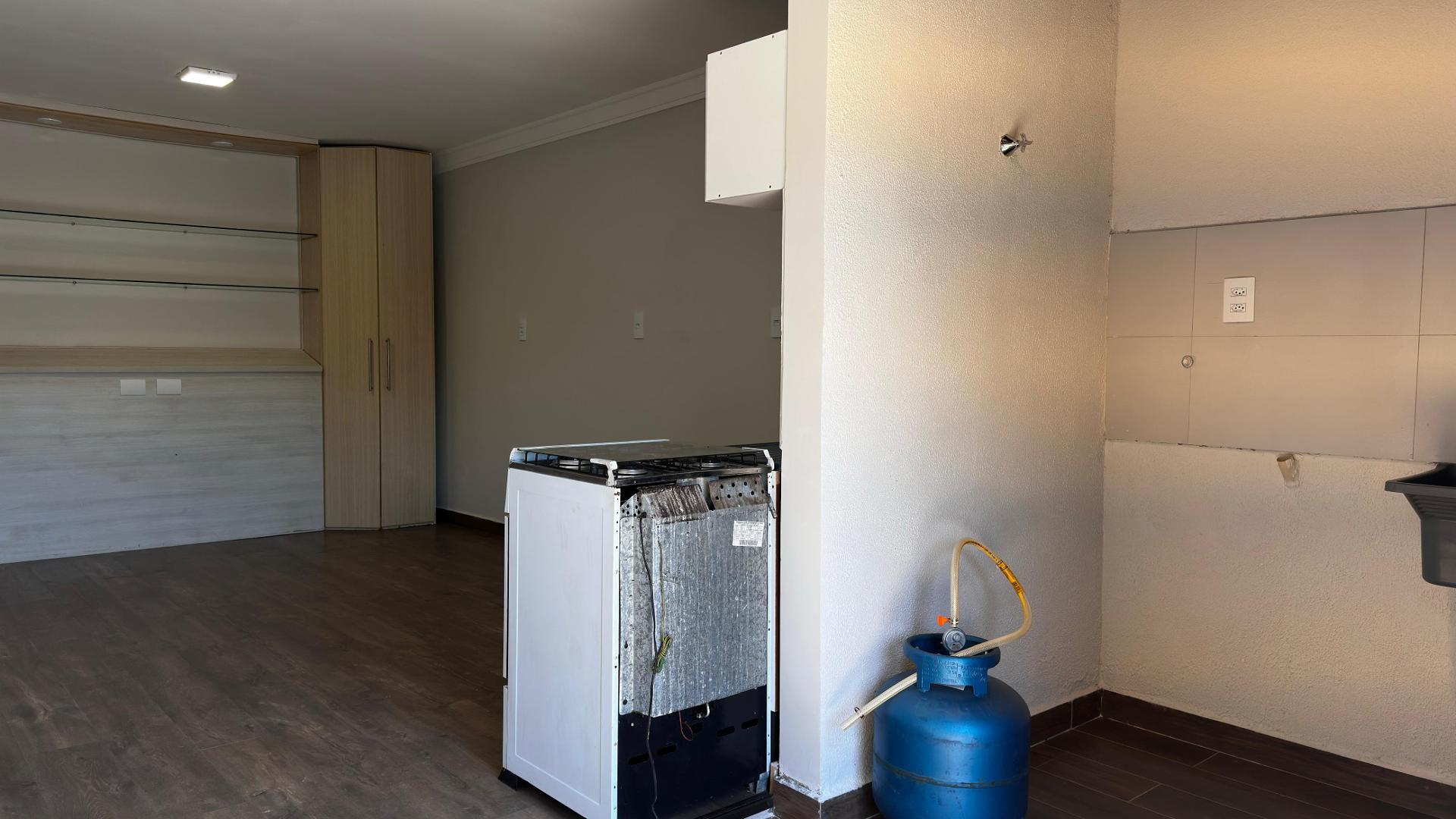 Kitnet Semimobiliada no Jardim Santa Rosa - Região da Vila A.