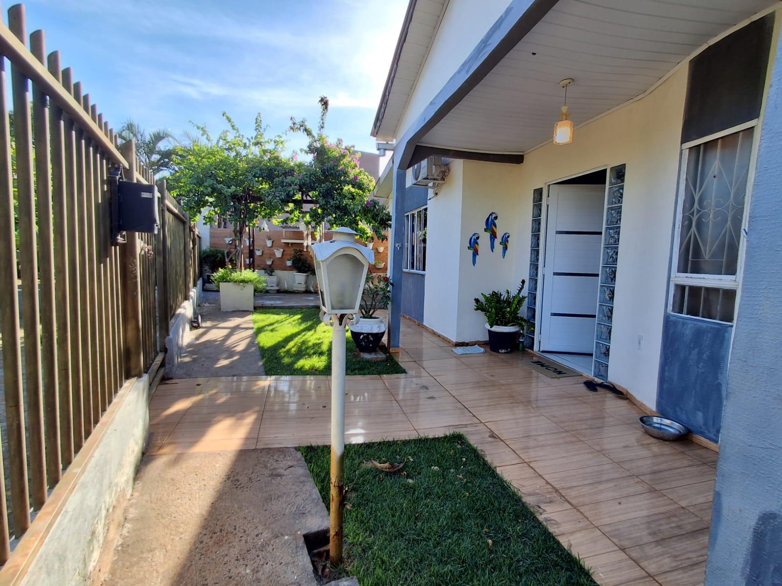 Casa com 03 dormitórios sendo 01 suíte no Morumbi II, Foz do Iguaçu