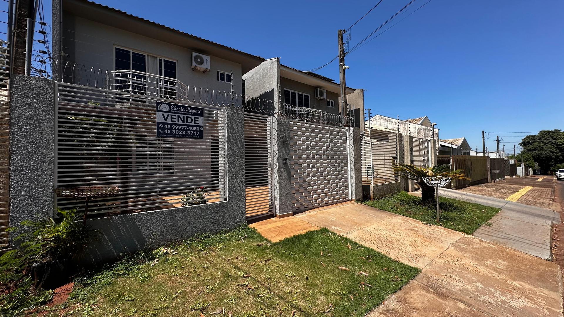 Sobrado com 03 suítes - Jardim Petrópolis - Região da Vila A