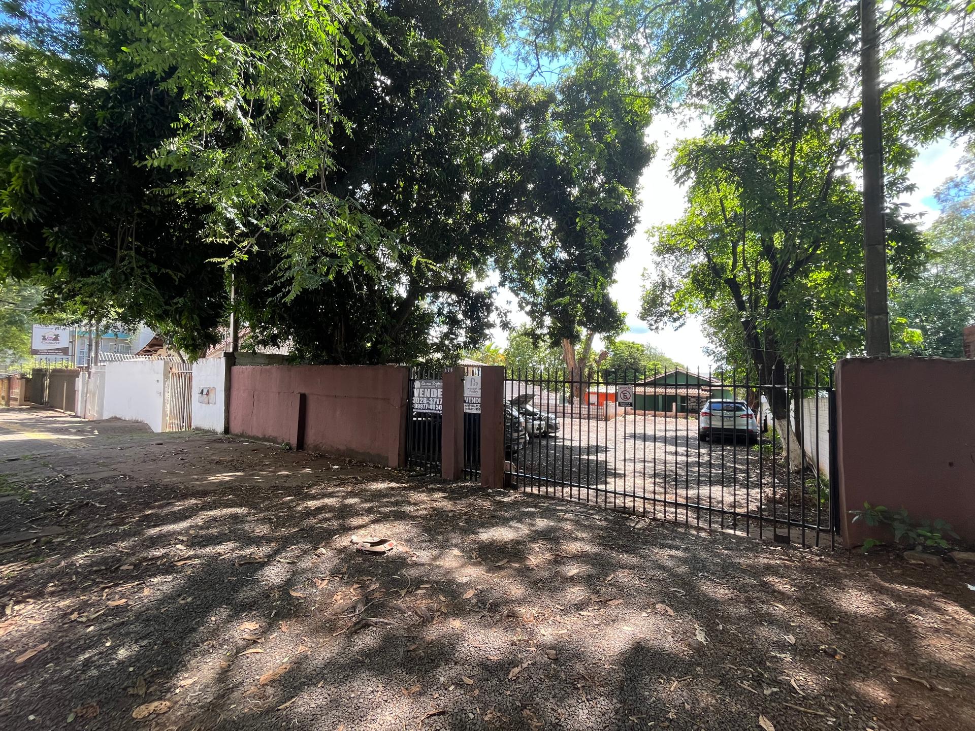 Terreno à venda na Rua Tarobá com 840m2, Centro, Foz do Iguaçu