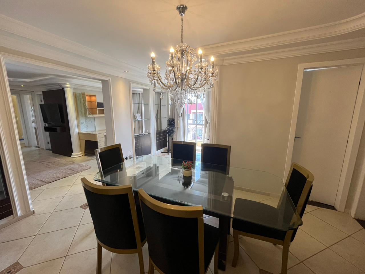 Apartamento com 05 dormitórios, sendo 01 suíte - Residencial Mega Vila