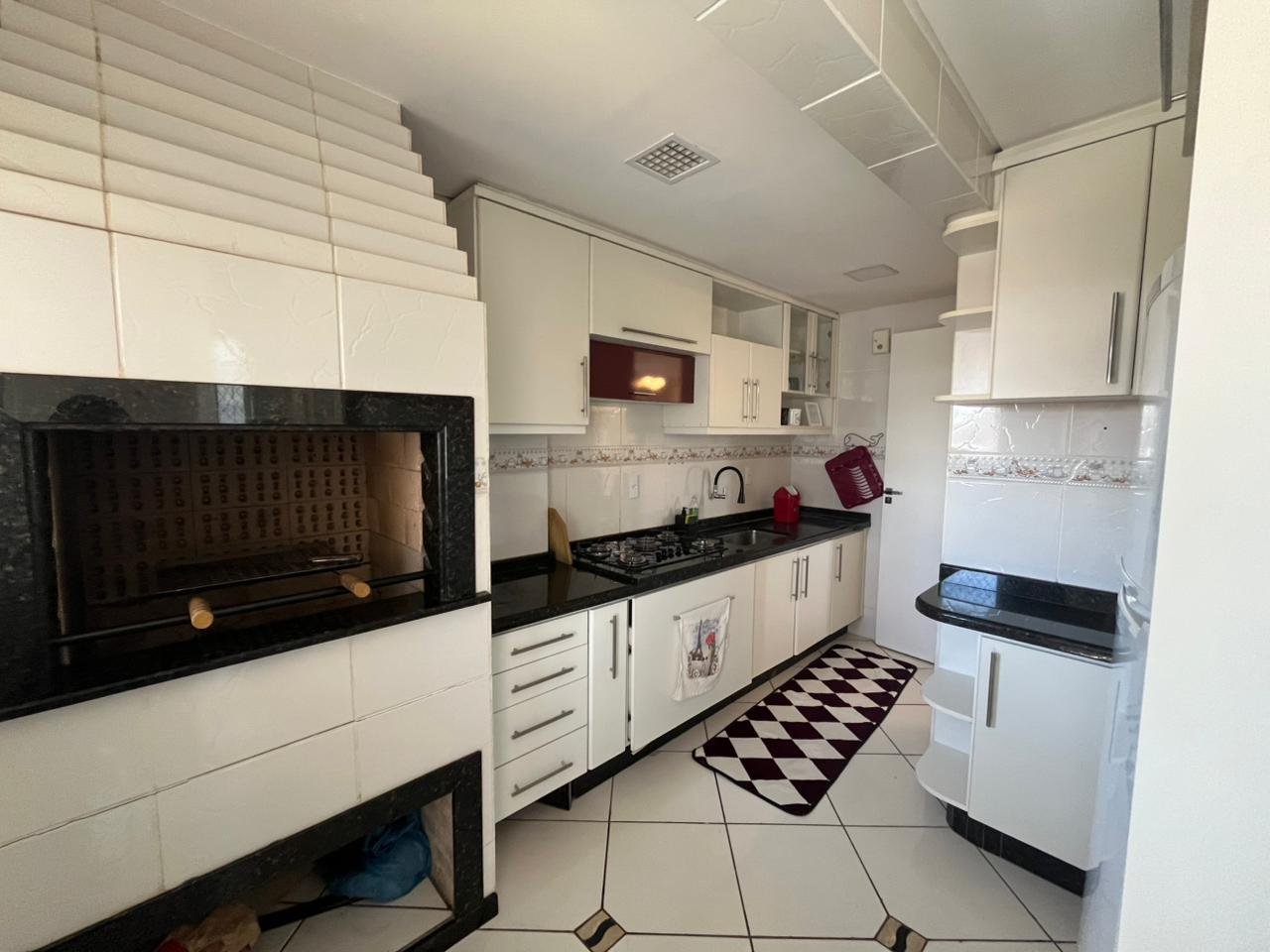 Apartamento com 05 dormitórios, sendo 01 suíte - Residencial Mega Vila