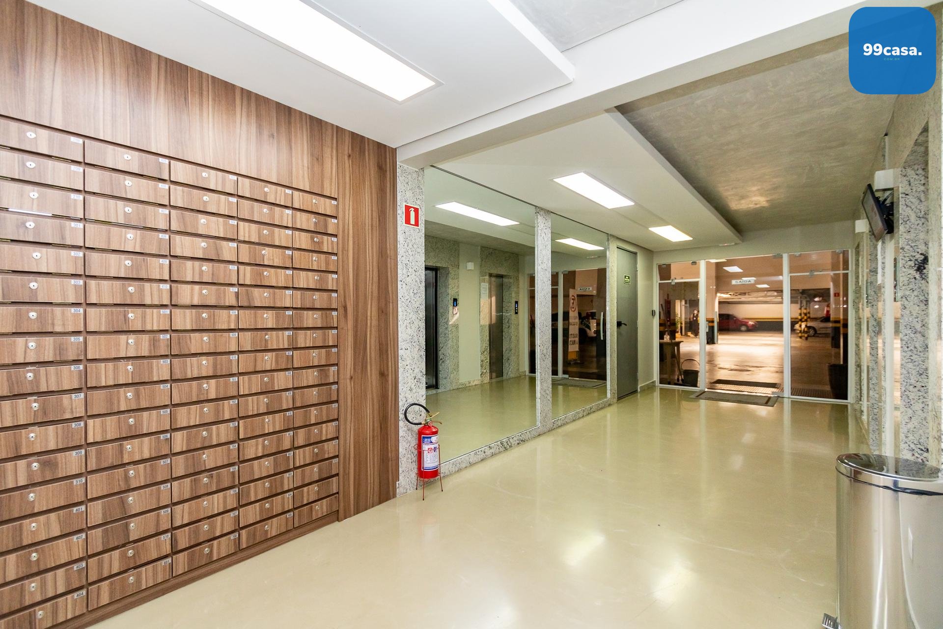 Sala comercial à venda no Centro de Curitiba, 43m  com copa e ...