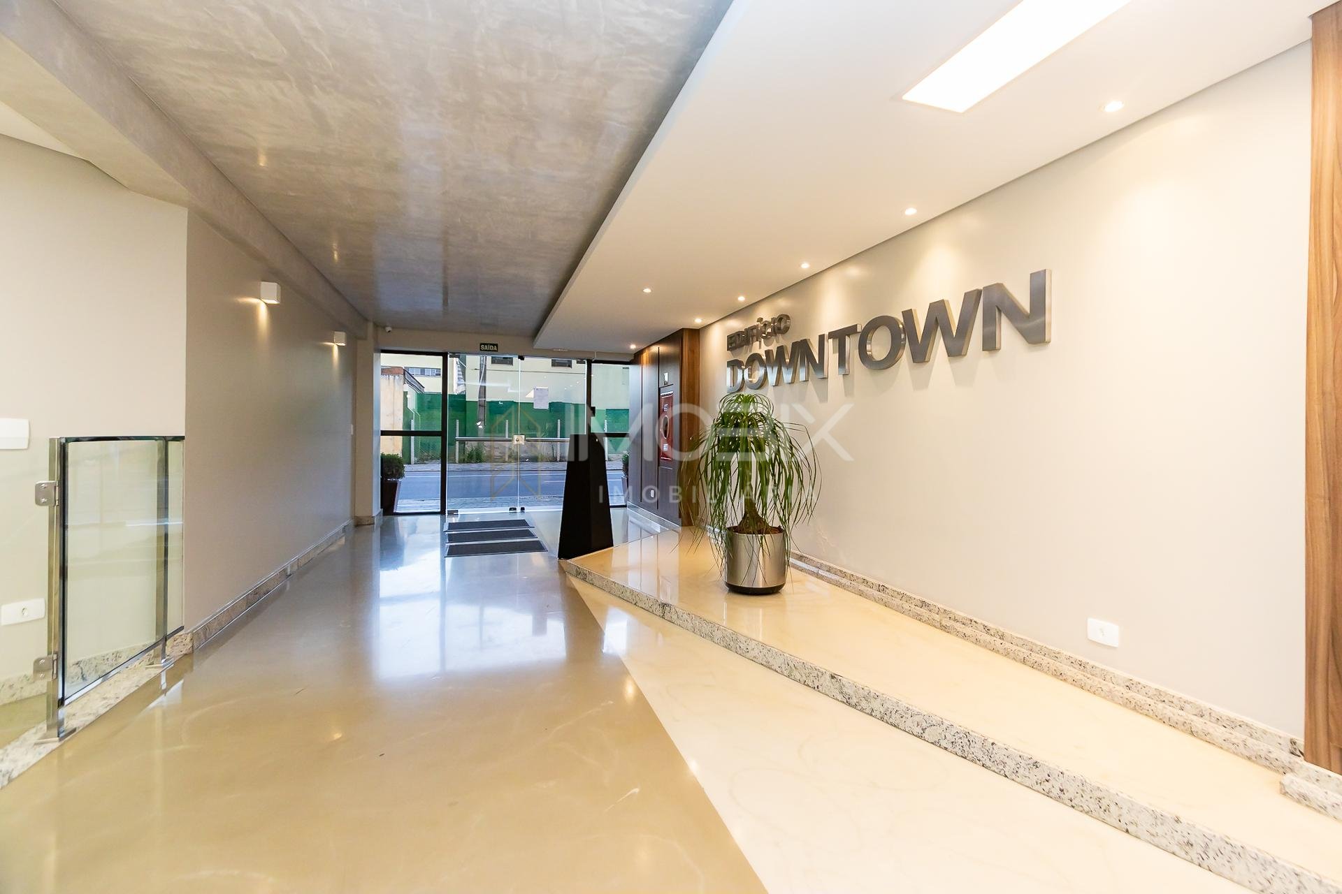 Sala comercial à venda no Centro de Curitiba, 43m  com copa e ...